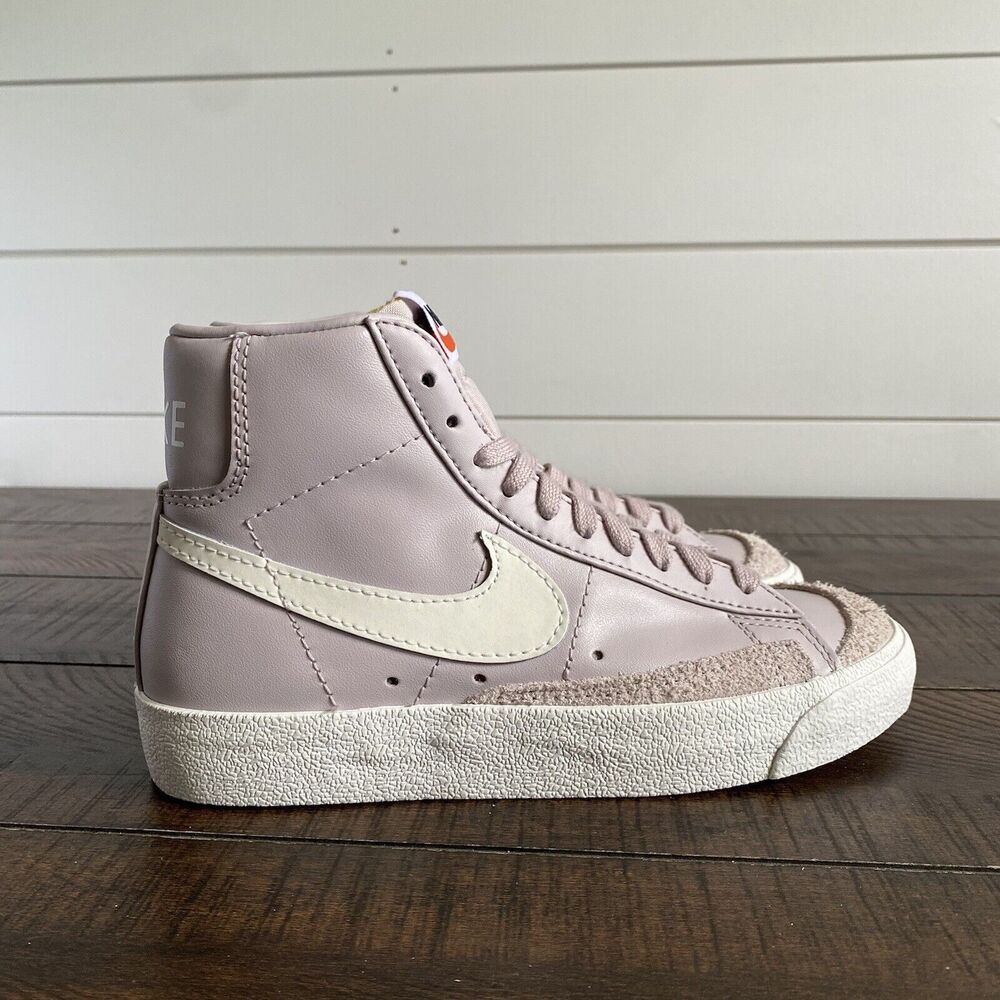 Nike Blazer Mid 77 Vintage Violet Purple White Athletic Sneakers Shoes Womens 5
